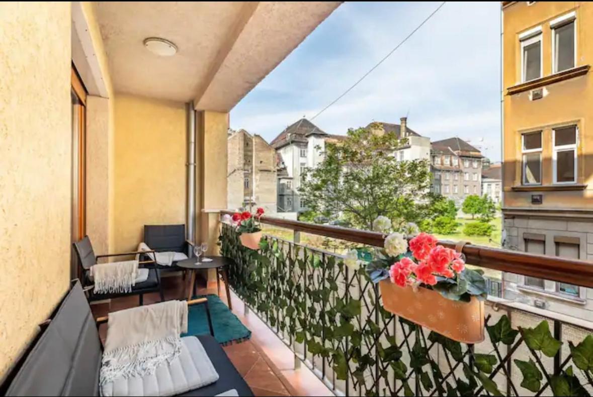 Aurora Residence บูดาเปสต์ ภายนอก รูปภาพ
